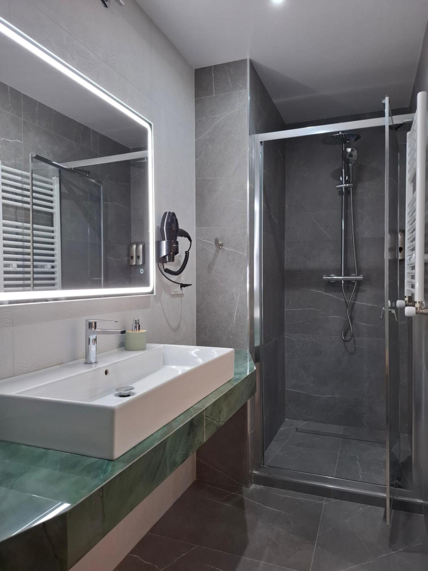 Exotique Santander Hotel ภายนอก รูปภาพ
