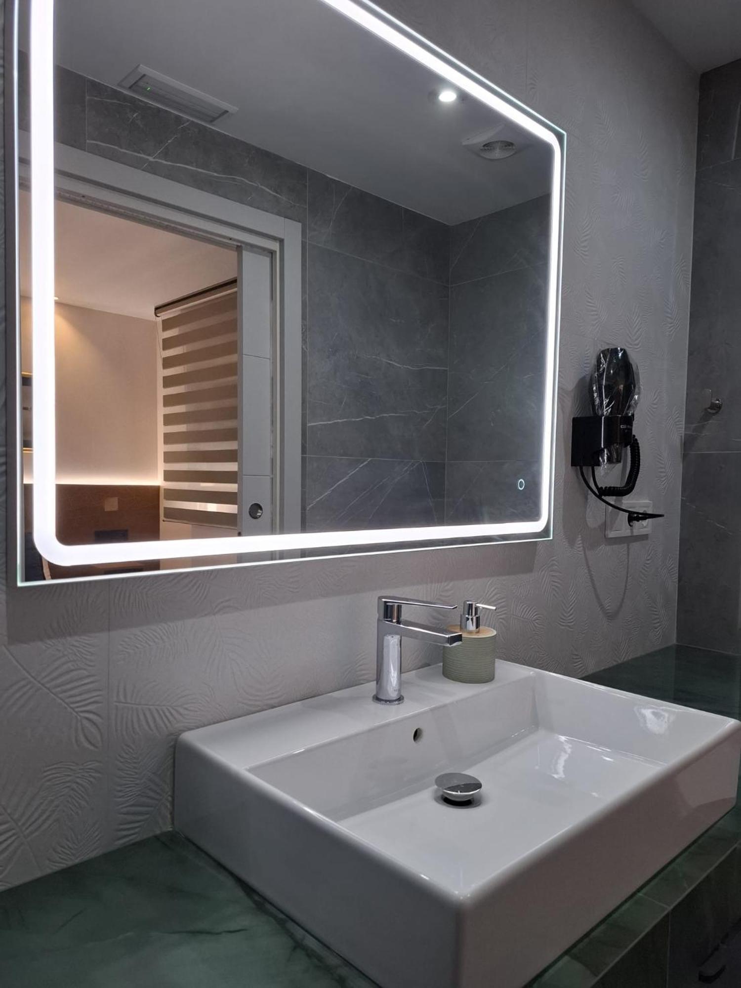 Exotique Santander Hotel ภายนอก รูปภาพ
